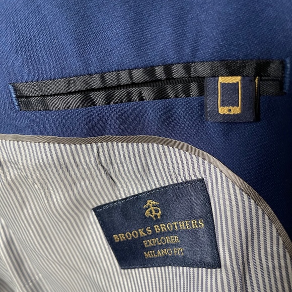 Brooks Brother wool Milano Fit suit Fall'17 barely worn.  Size U.S.A. 44R - Picture 11 of 16